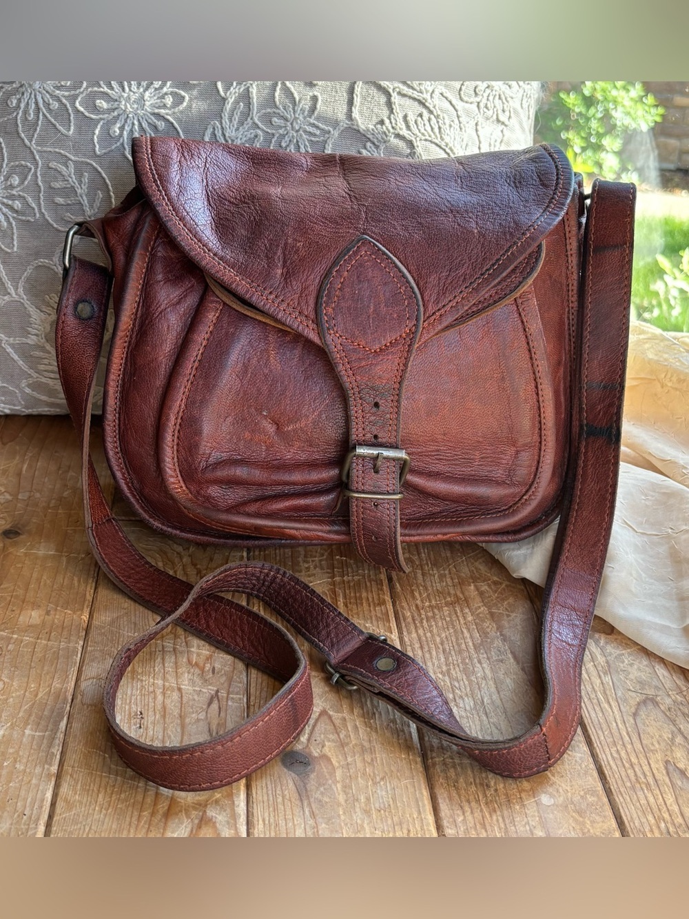 Vintage Brown Leather Crossbody Messenger Bag